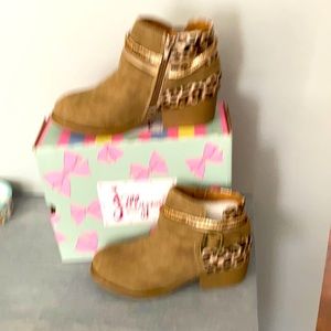 Girls jellyfpop biddy western style bootie. All man made materials.